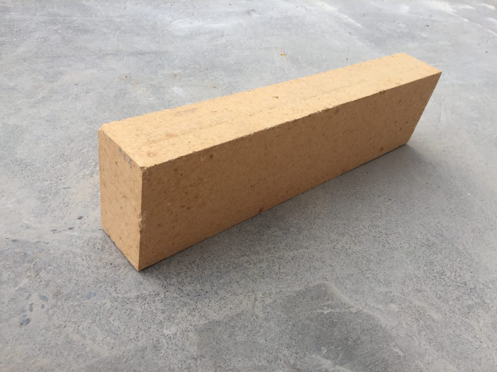 高鋁磚廠家_高鋁磚理化指標(biāo)_高鋁價(jià)格